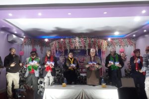 गायक खड्काको ‘देशको आवाज’ एल्वम विमोचन