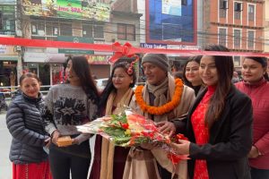 गायिका बसन्ता प्रकृति द्वारा मैतिदेवीमा प्रकृति साडी एण्ड कुर्ता कलेक्शन सञ्चालनमा