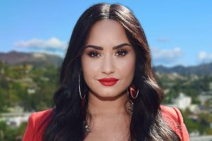 गत सेप्टेम्बरमा इंगेजमेन्ट तोडिएपछि विश्वप्रसिद्ध ‘गायिका’लाई आफू महिला नभएको थाहा भयो