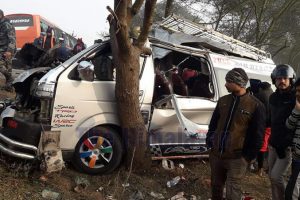 निषेधाज्ञा पनि रोकिएन सवारी दुर्घटना