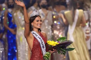 मेक्सिकोकी एन्ड्रियाले जितिन् ‘मिस यूनिभर्स २०२०’को उपाधि