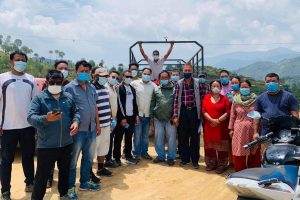 समाजसेवि रत्न कुश रंजितले गरे ५०० परिवार सहित थप ८० परिवार लाई राहत वितरण