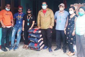 विराज पेन्ट्सको सहयोगमा हर्के हल्दार टिम द्वारा राहत वितरण