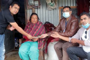 निशालाई निर्देशक समाजको पहलमा अमेरिका बस्ने चलचित्रकर्मीबाट नगद एकाउन्न हजार सहयोग