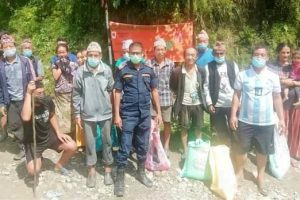 छायाँ नेपाल सस्थाद्धारा ताप्लेजुङमा ४० विपन्न परिवारलाई आर्थिक सहयोग