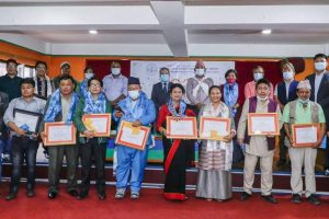 आठ सञ्चारकर्मीलाई फोनिज अवार्ड