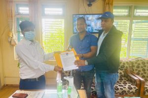 युवा संघ नेपाल भक्तपुर जिल्ला कमिटी द्वारा जीप्रका भक्तपुर मार्फत प्रधानमन्त्रीलाई ज्ञापन पत्र