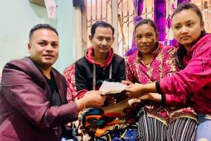 नेहा मंजु फाउण्डेसन द्वारा मृगौला पिडितलाइ आर्थिक सहयोग