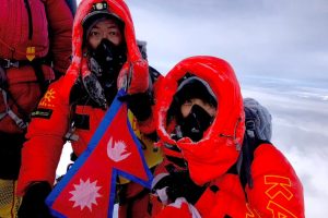 दीया पुनले अप्रिल महिनामा विश्वको सर्वोच्च शिखर सगरमाथा आरोहण गर्ने