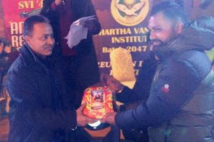 हिरोका सँगै पढेका साथीमाझ ‘हेल्लो जिन्दगी’