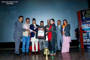 “समाजसेवी  बिसेष सम्मान-२०७८” बाट अमेरिका निवासी डोमा थापा सम्मानित