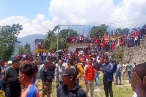 सिन्धुपाल्चोकमा दुई केन्द्रमा झडप : पुनः मतदानका लागि पहल जारी