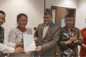     बालश्रम अन्त्यको लागी नागरिक समाजबाट सरकारलाई प्रतिवेदन हस्तान्तरण 