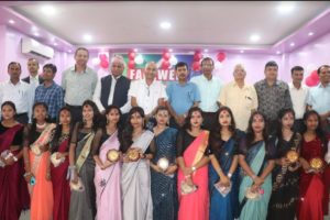 शिक्षादिप कलेज मेनेजमेन्टले गर्यो विद्यार्थीलाई विदाई