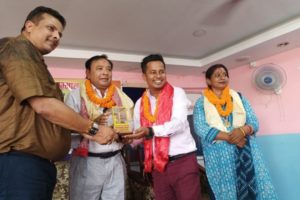 हिपमत मिडियाले गर्यो कलाकारहरुलाई सम्मान साथै भिडियो बिमोचन