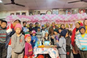 स्वर्णिम अमात्यले आफ्नो छैठो जन्मदिन पुर्वाञ्चल बाल सेवा आश्रममा धुम धामका साथ् मनाए