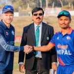 त्रिदेशीय क्रिकेट शृङ्खलामा स्कटल्यान्डसँगको खेलमा टस जितेर नेपाल बलिङ गर्दै