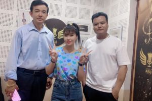 गीतकार दिलिप योञ्जनको शब्दमा“ आमा मेरी आमा ” गीतको रेकडिङ्ग सम्पन्न