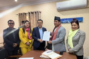 एनआरएनको लगानी भित्र्याउन आवश्यक सबै नीति संशोधनका लागि सरकार तयार छ : उद्योग, वाणिज्य तथा आपूर्ति मन्त्री भण्डारी