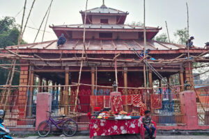 नेपालगञ्जस्थित प्रसिद्ध शक्तिपीठ बागेश्वरी मन्दिरको छानामा ताम्रपत्र