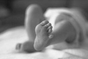 आगोमा परी घर्घाखाँचीमा चार वर्षीया बालिकाको मृत्यु