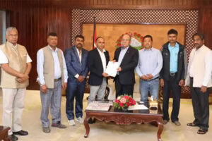 महानगरले धरपकड गरेको भन्दै कवाड व्यवसायीहरुद्धारा प्रधानमन्त्रीको ध्यानाकार्षण