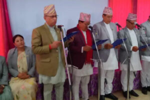 कोशीमा नवनियुक्त मन्त्रीहरुले लिए शपथ