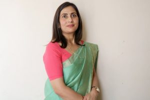 प्रसिद्ध मनोविद्ध प्रमीला वस्तीले ल्याइन् माया गर्छु भन्न पनिको भिडियो