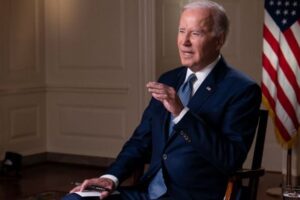 बाइडेनलाई उम्मेदवारी छोड्न चन्दादाताको दबाब