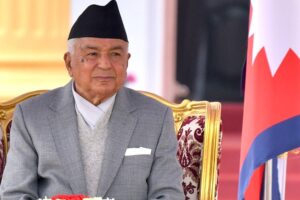 राष्ट्रपतिले दिउँसो ३ः३० बजेदेखि सर्वसाधारणलाई दसैँको टीका लगाइदिने