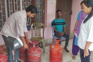 कोशी ग्यासको शिलप्याक चार वटा सिलण्डरबाट करिव १६ केजी तौल कम