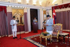 राष्ट्रपतिसमक्ष पद तथा गोपनीयताको शपथ