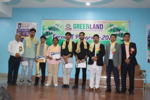 ग्रिनल्याण्ड कलेजले गर्यो कक्षा १२ का विद्यार्थीहरुलाई विदाई