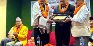 प्रदीप खनाललाई ‘प्रतीक ढकाल कृतिमणि यात्राबर सम्मान २०८२’ प्रदान