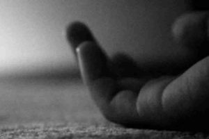 यार्सागुम्बा खोज्न गएका आकाशको शव भीरमा
