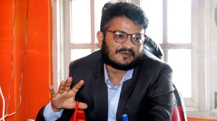 डा. मुकुलको रिटमा सर्वोच्चले दुवै पक्षलाई छलफलमा बोलायो