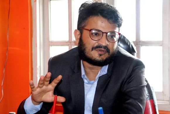 डा. मुकुलको रिटमा सर्वोच्चले दुवै पक्षलाई छलफलमा बोलायो