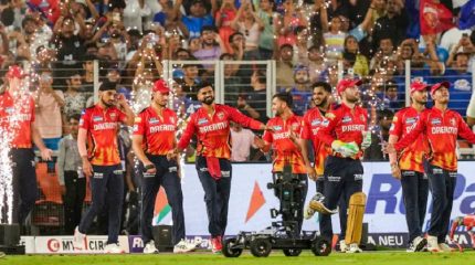 मुम्बई इन्डियन्सलाई हराउँदै पन्जाब ११ वर्षपछि आईपीएल क्रिकेटको फाइनलमा