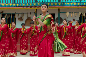 मोहन खड्काको लय र बालकुमार श्रेष्ठको शब्दमा शर्मिलाको तीज गीत “रातो सारी” सार्वजनिक (भिडियो सहित)
