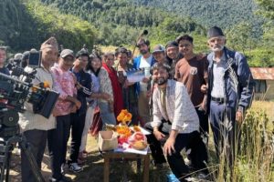 पर्वतबाट सुरु भयो ‘ककाकिकी’को छायांकन, ‘कमेडी दरबार’ टिम ठूलो पर्दामा