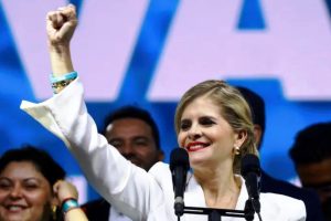 कोस्टारिकामा लौरा फर्नान्डिजको उदय