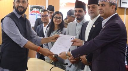 सभामुखमा रास्वपा उपसभापति अर्यालको उम्मेदवारी दर्ता   