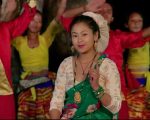 बस्यो मायाँको चर्चा सेलाउन नपाउँदै दिनेशको अमृता र सुनिता संगको सहकार्य “नहेर भो ऐना” सार्वजनिक (भिडियो सहित)