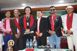 म्युजिक भिडियो कलाकार संघ नेपालद्धारा बरिष्ठ कलाकारहरुलाई परिचय पत्र हस्तान्तरण